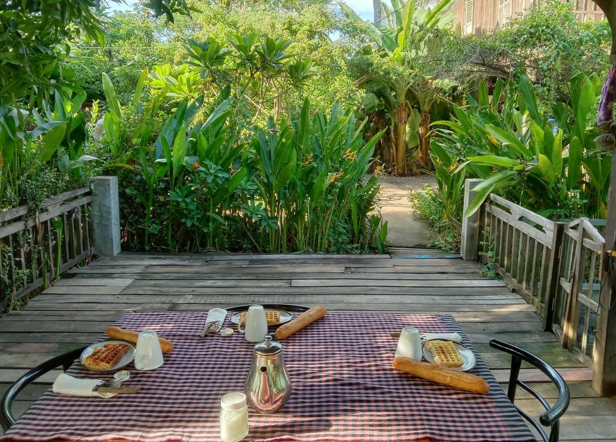 O'Hamok Family Homestay Battambang Zewnętrze zdjęcie
